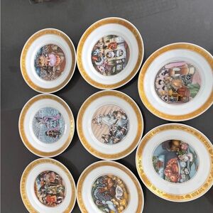 Decorative Gold-Trimmed Plates Set